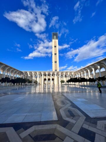 Cuban President pays visit to Great Mosque of Algiers (Djamaa El-Djazair)