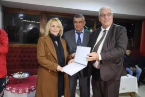 President of Algerian Red Crescent Hamlaoui honored by Tipaza's Governor