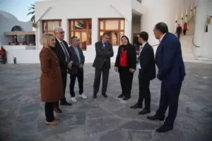 President of Algerian Red Crescent Hamlaoui honored by Tipaza's Governor