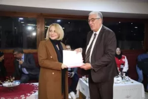 President of Algerian Red Crescent Hamlaoui honored by Tipaza's Governor