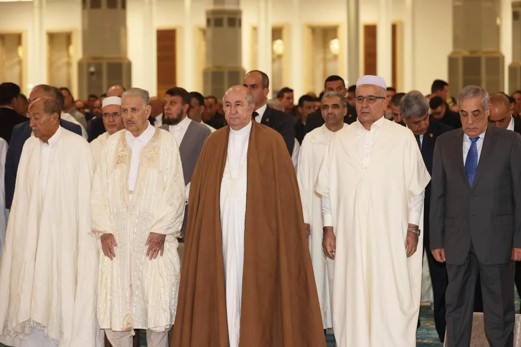 President Tebboune Performs Eid Prayer, Receives Congratulations at Djamaâ El-Djazaïr - Video