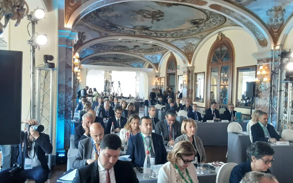 Algerian Energy Minister Arkab Participates in International Mediterranean Forum in Italy