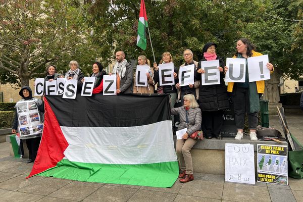 French Mayors Express Support for Palestine