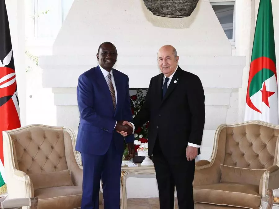 G7 Summit: President Tebboune Meets with Kenyan Counterpart William Ruto