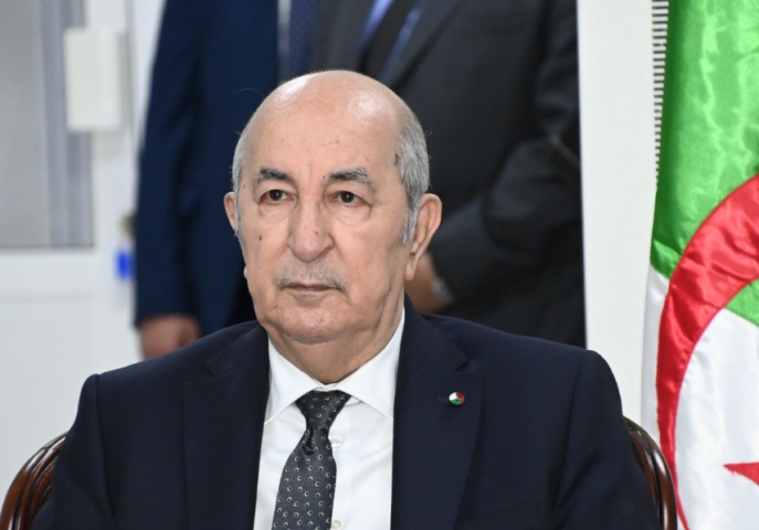 Algerian President Extends Condolences to Kuwaiti Emir