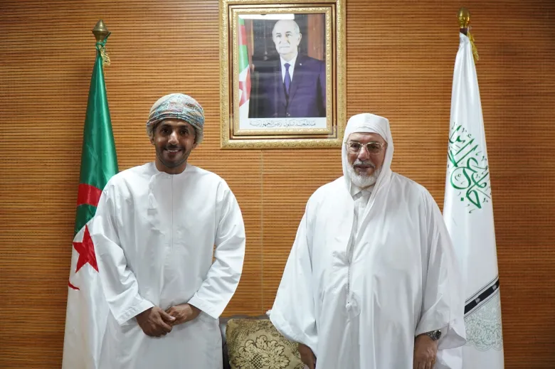 Djamaâ El Djazaïr Receives Valuable Book Donation from Sultanate of Oman