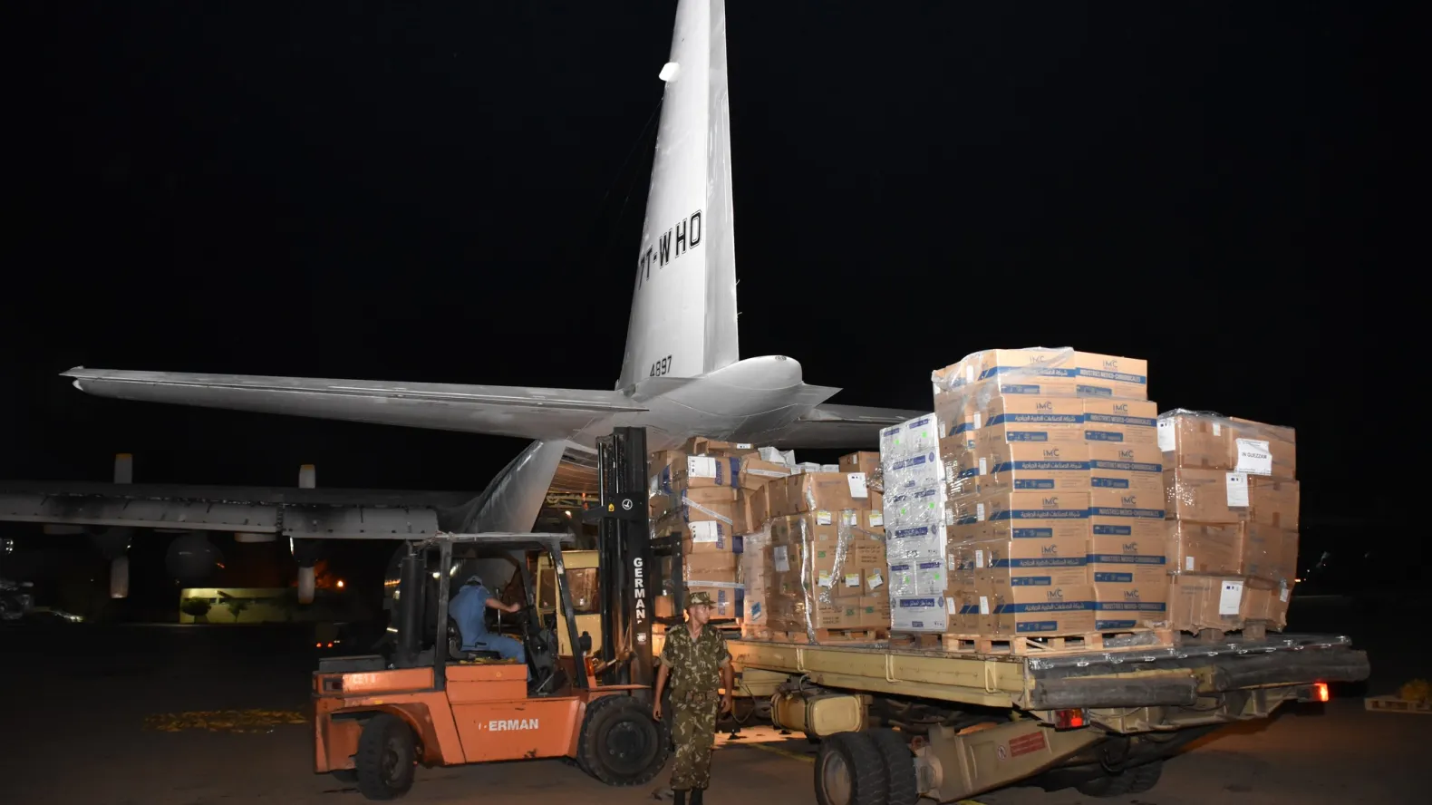 Military Aircraft Delivers Essential Medical Supplies to Southern Algeria