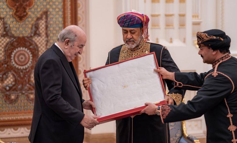 Sultan Haitham bin Tariq Awards the Order of Al Saïd to President Tebboune, Honoring Enduring Ties of Brotherhood and Friendship