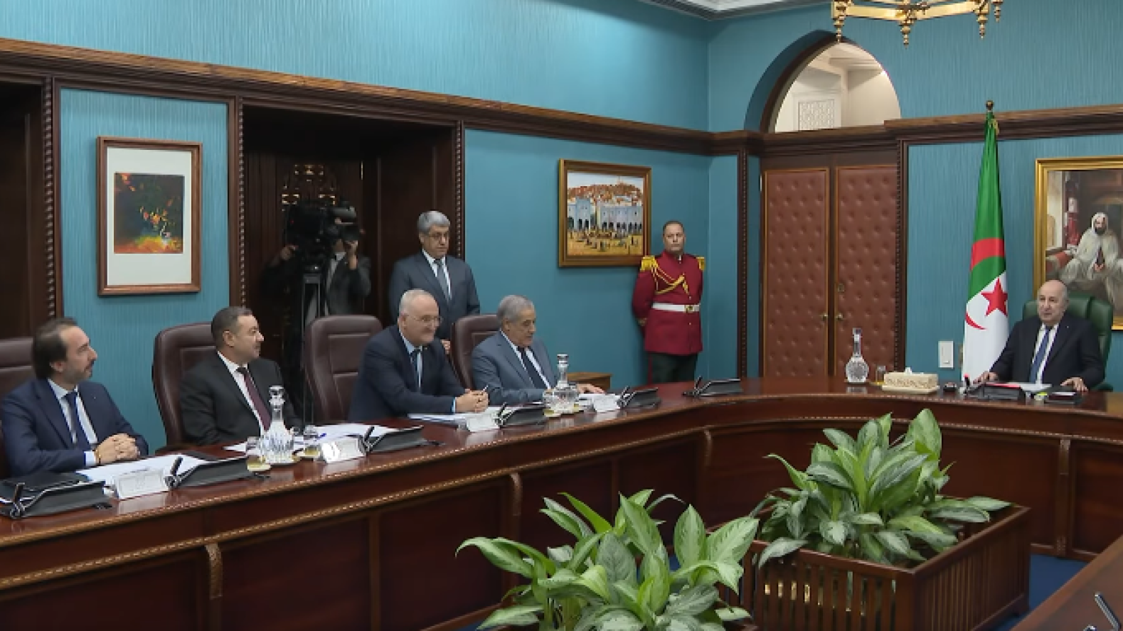 President Tebboune Presides Over Strategic Meeting on Export Development