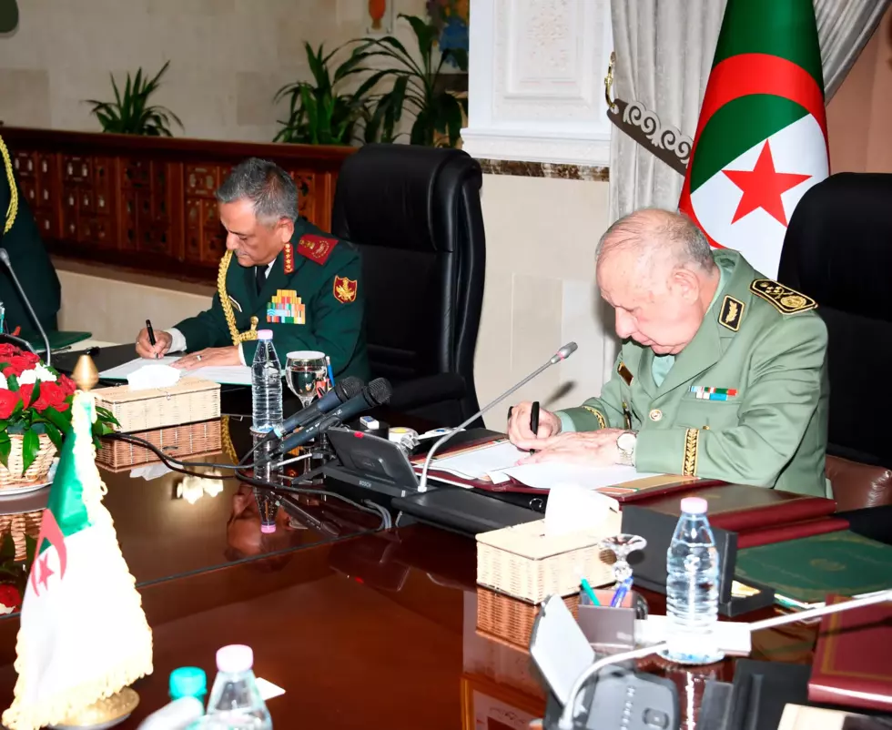 Algeria, India Sign Military Cooperation Agreement