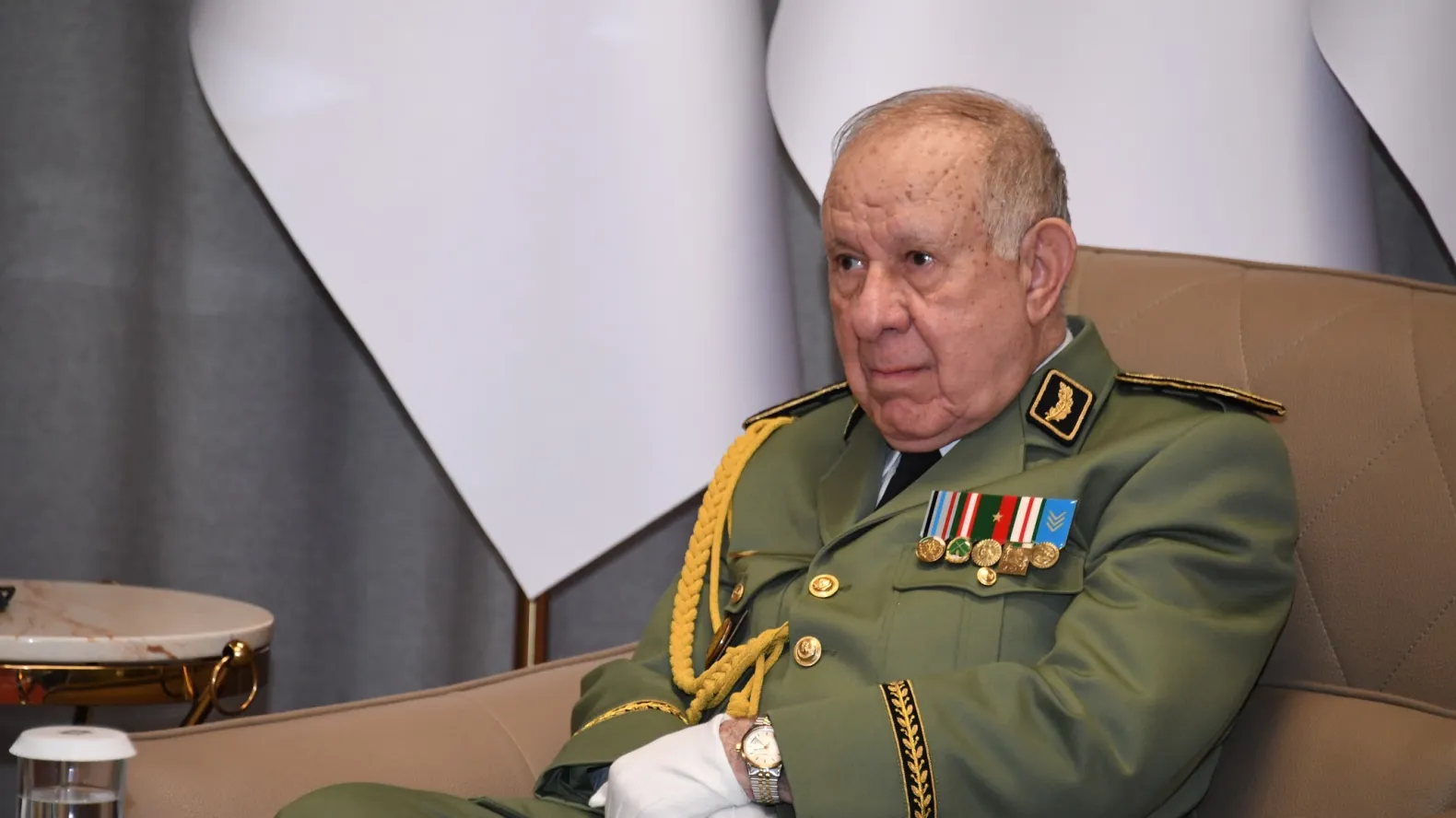 General Saïd Chanegriha Honored with Golden Medal of Excellence by the Arab Union for Military Sports