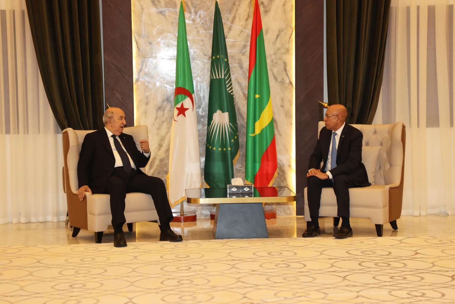 President Tebboune Holds One-on-One Talks with Mauritanian Counterpart to Strengthen Bilateral Ties