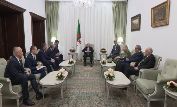 President Tebboune Welcomes Russian Envoys for Strategic Dialogue