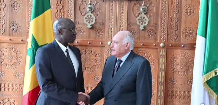 Algerian FM Ahmed Attaf Hosts Senegalese Minister of Armed Forces to Bolster Bilateral Ties