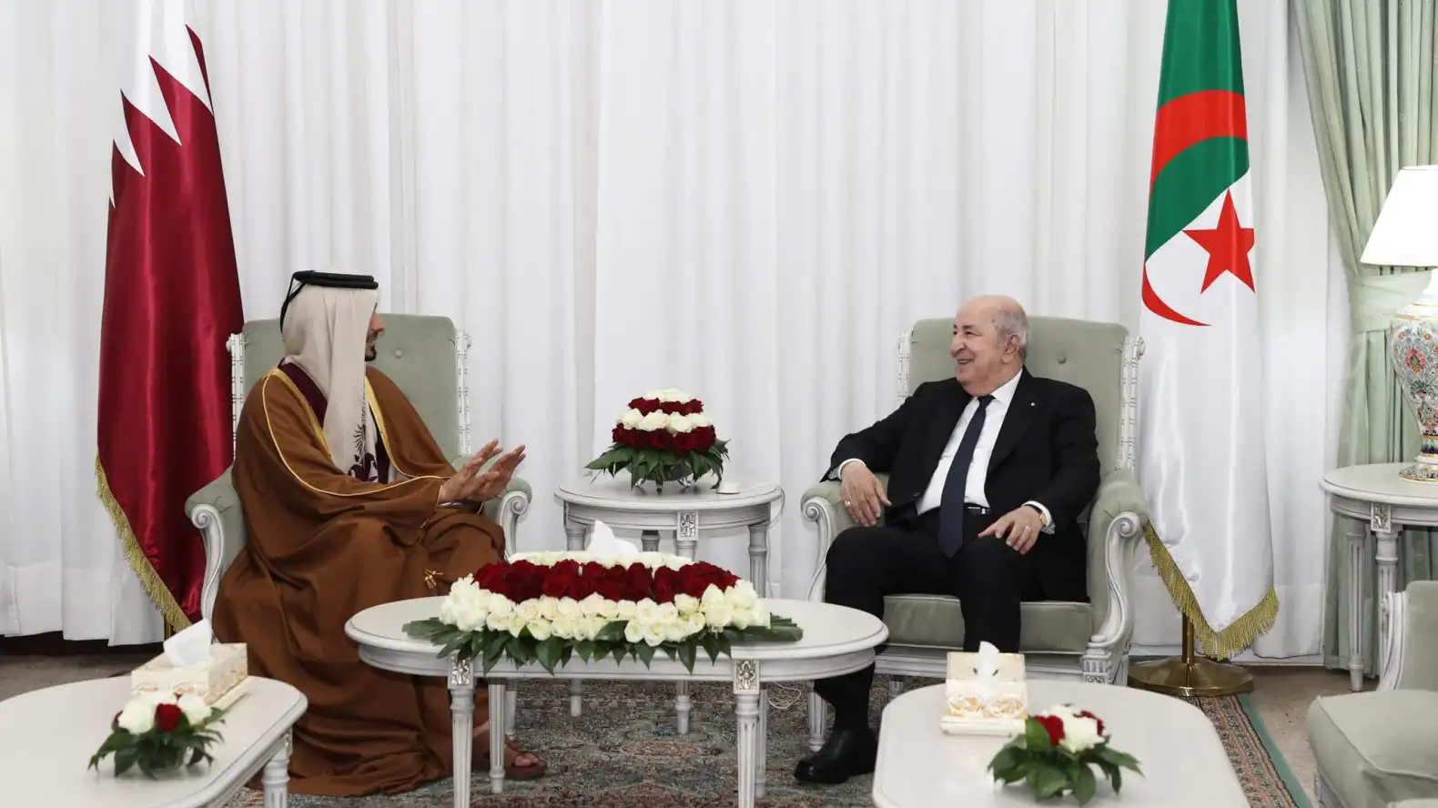 President Abdelmadjid Tebboune Hosts Sheikh Jassim Bin Hamad Al-Thani, Emphasizing Strategic Algeria-Qatar Relations